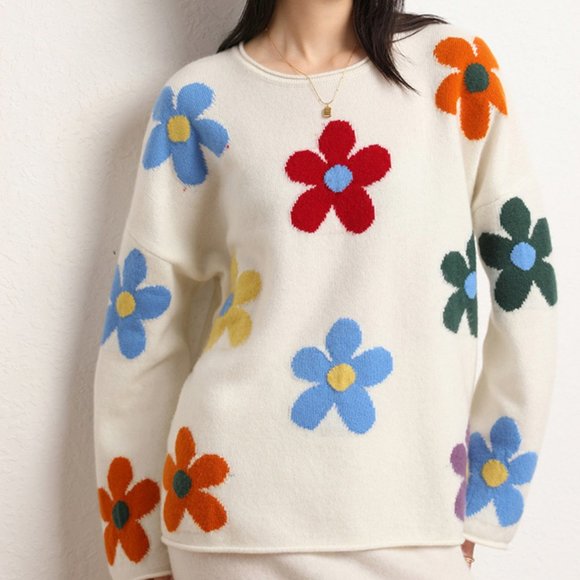 Light Luxury - Women's Embroidered Colorful Floral Cashmere Sweater - Picture 2 of 10